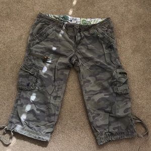 Old Navy capri cargo army pants